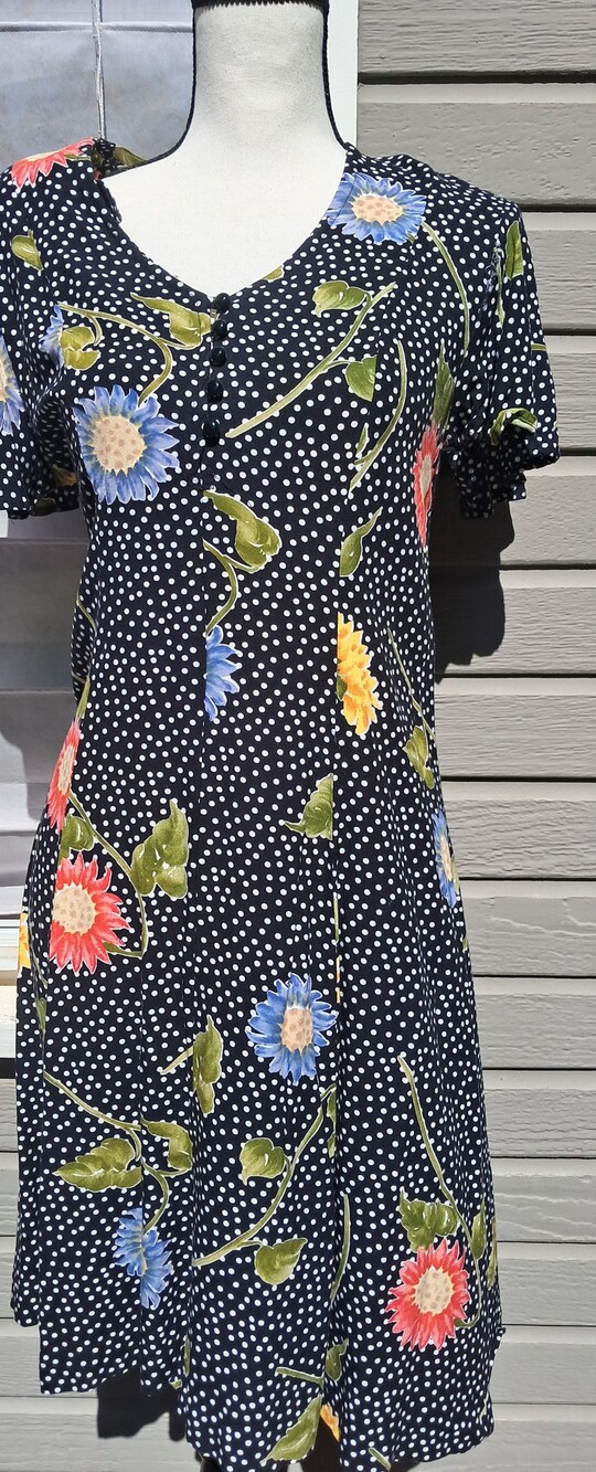 Betsy's Thing Vintage Floral Polka Dot Midi Dress Black w buttons short sleeve